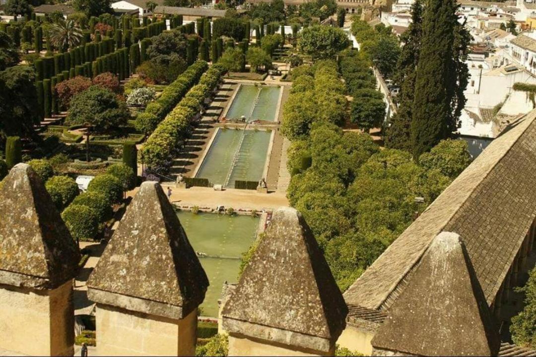 A 20 Metros De La Mezquita Catedral ,Apartamentos Turistico Cespedes 5 Cordoba Exterior photo